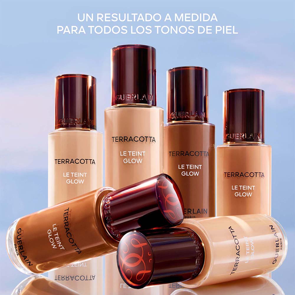TERRACOTTA LE TEINT GLOW BASE DE MAQUILLAJE LUMINOSIDAD NATURAL LARGA DURACIÓN SIN TRANSFERENCIA (BASE DE MAQUILLAJE PARA ROSTRO)